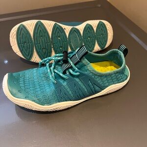Water Sport Shoes Woman’s Size 5